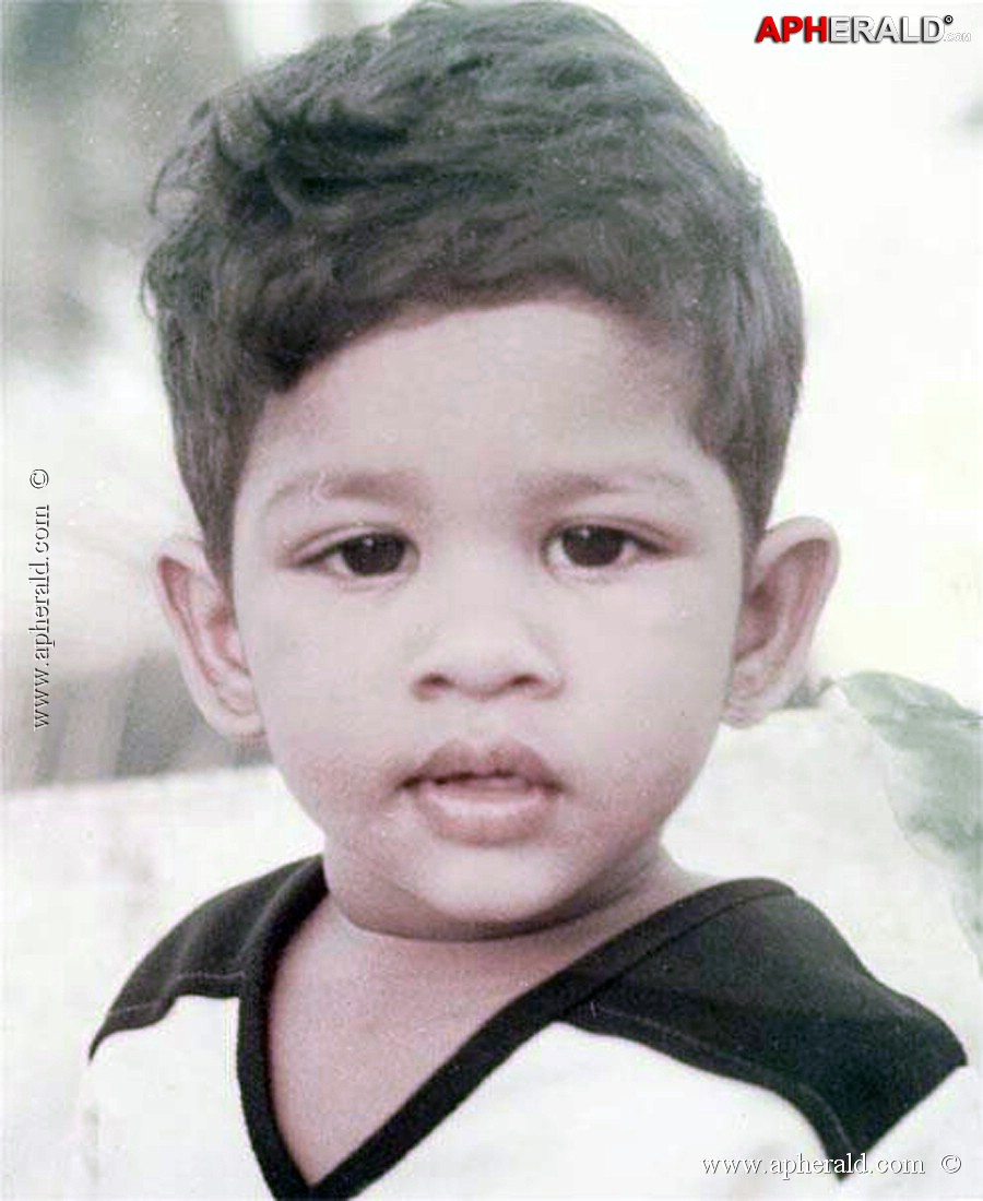 Allu Arjun Childhood Pics