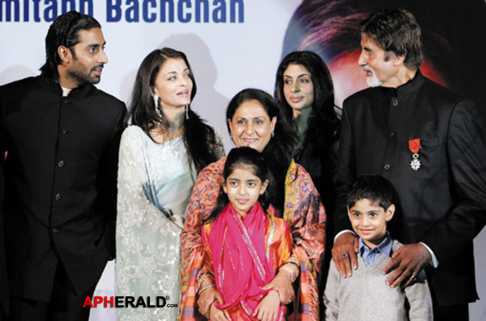 Amitabh Bachchan Family Photos