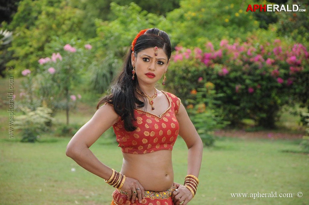 Angusam Movie hot Stills