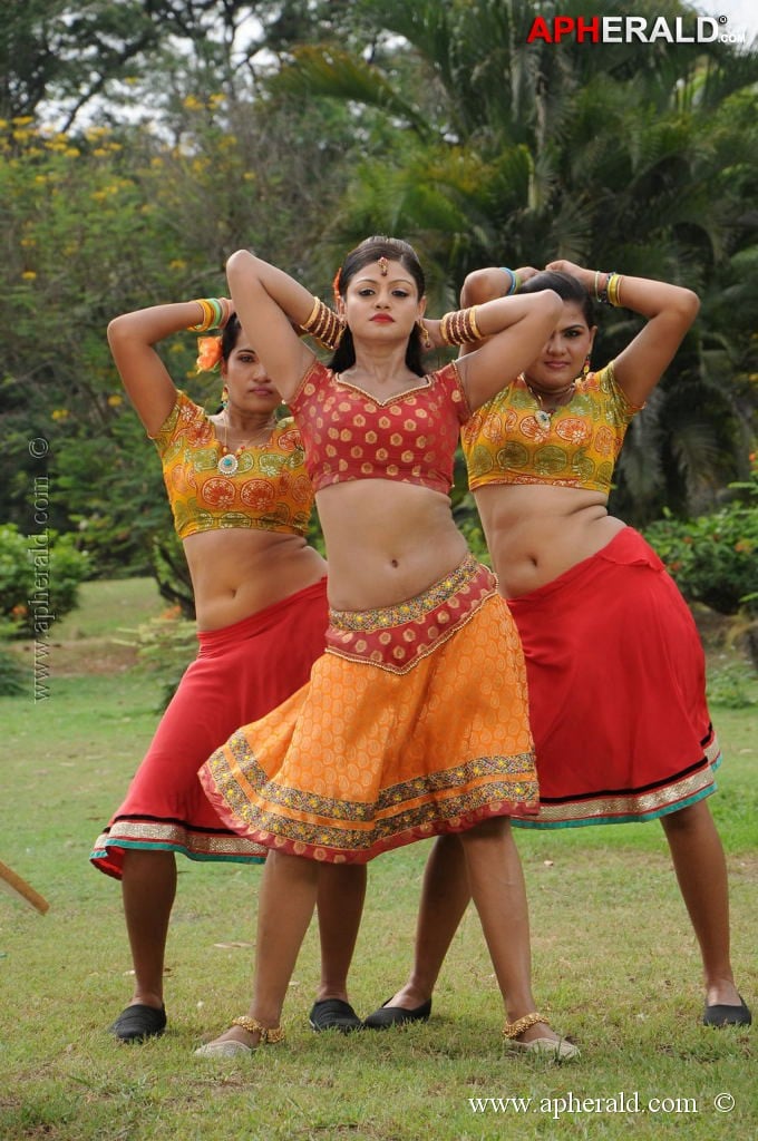 Angusam Movie hot Stills