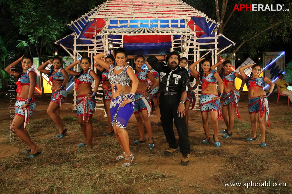 Arya Surya Tamil Movie Hot Stills