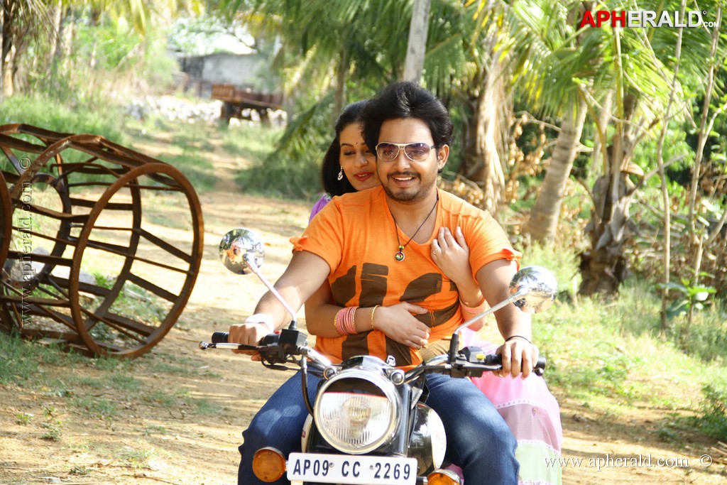 Band Baaja Movie New Stills