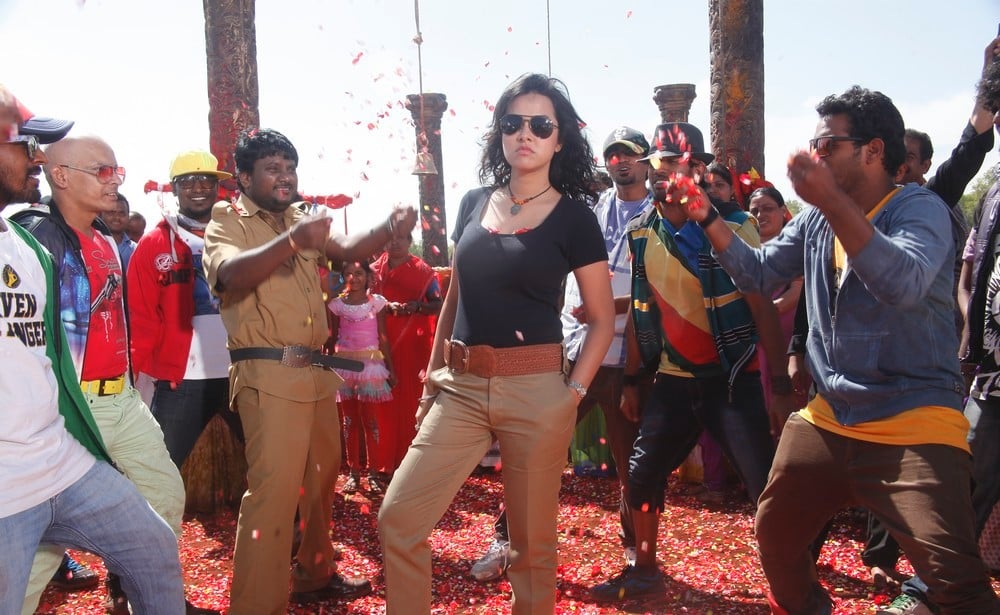 Bullet Rani Movie Latest Stills