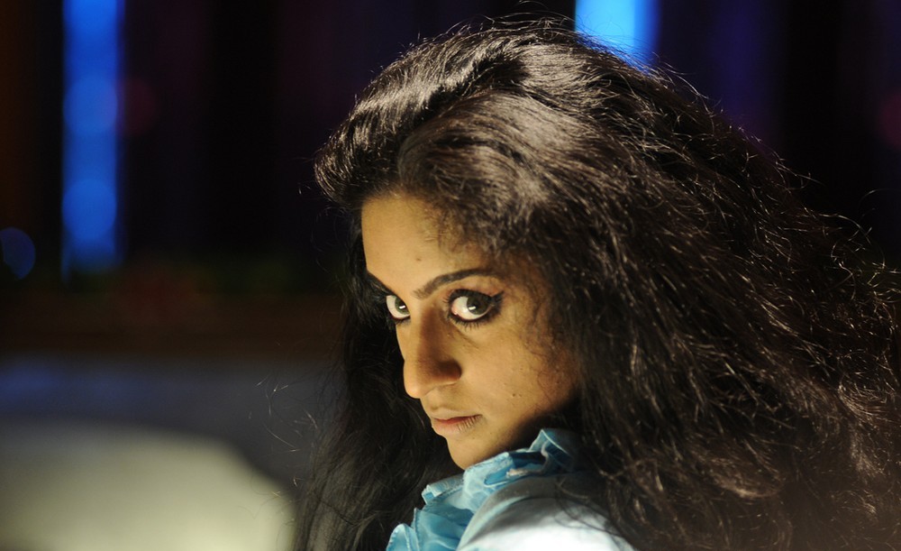 Calling Bell Movie Latest Stills