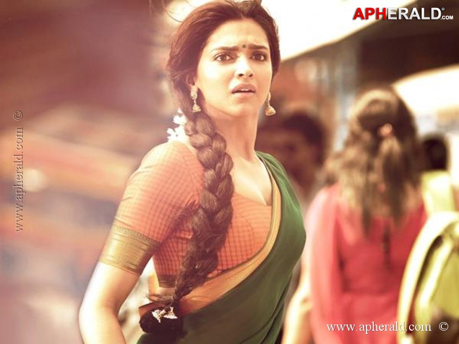 Chennai Express Movie Stills