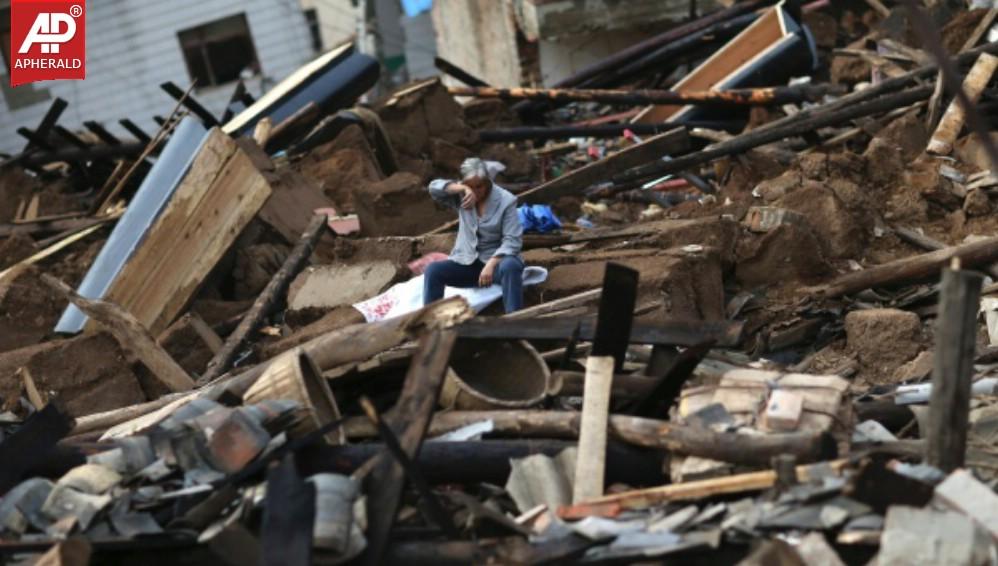 China Earthquake Photos