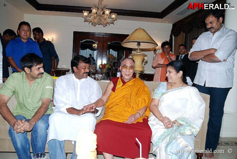 chiranjeevi family rare pics