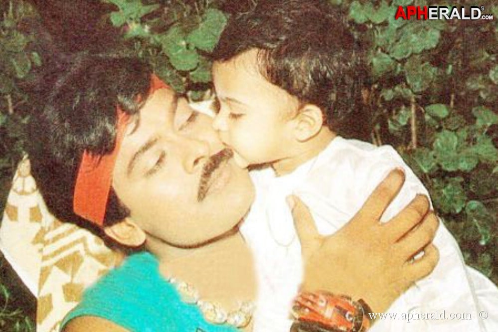 chiranjeevi family rare pics