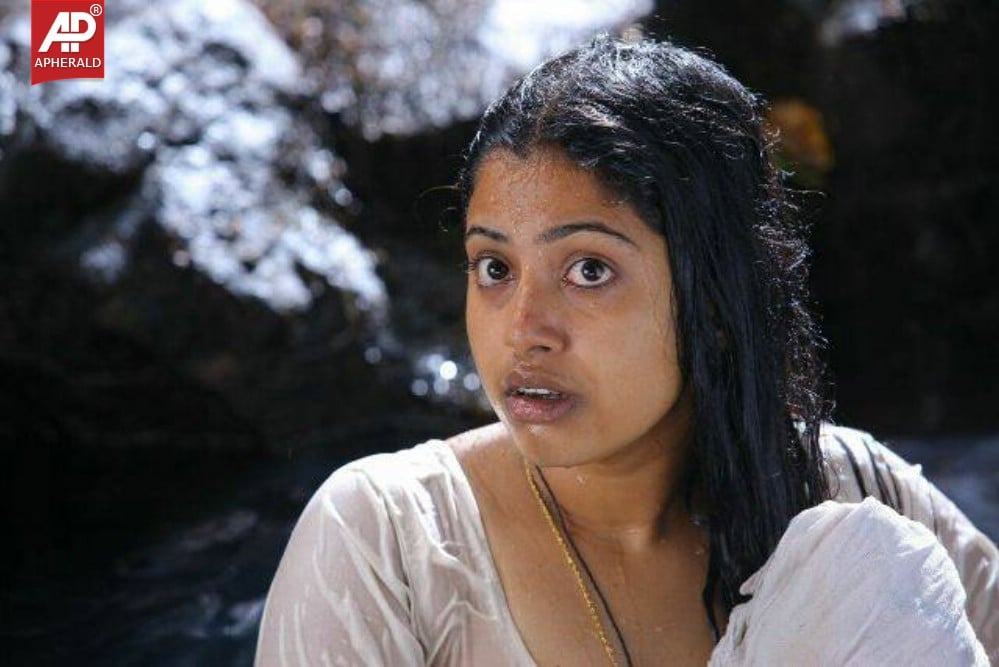 Cute Mallu Actresses Stills