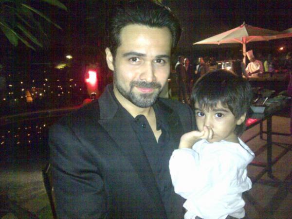 Emraan Hashmi rare & unseen Family Photos