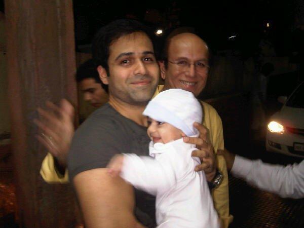 Emraan Hashmi rare & unseen Family Photos