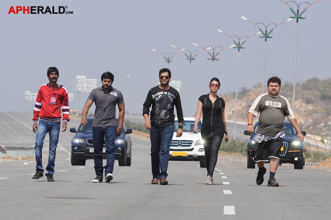 Gola Gola Movie Stills