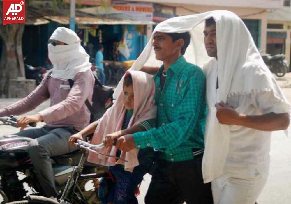 Heat Wave Scorches in Delhi