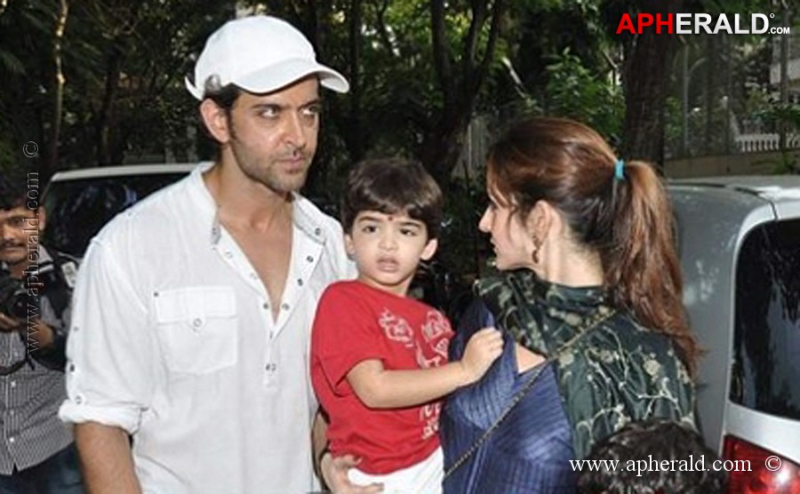 Hrithik Roshan Family Pics