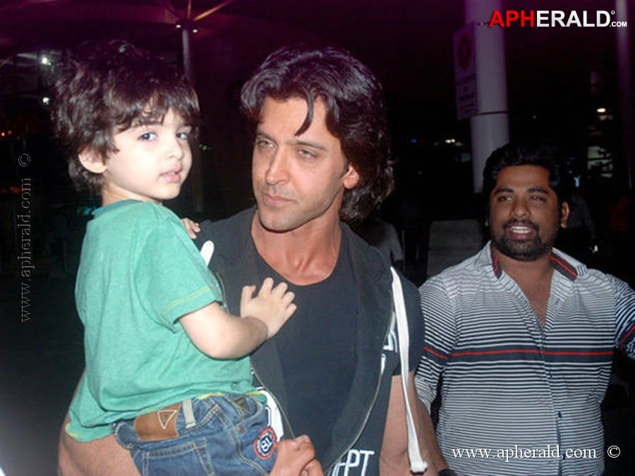 Hrithik Roshan Family Pics