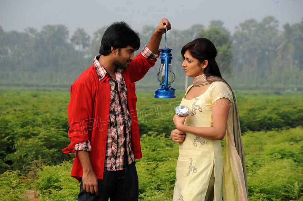 Jameen Tamil Movie Stills