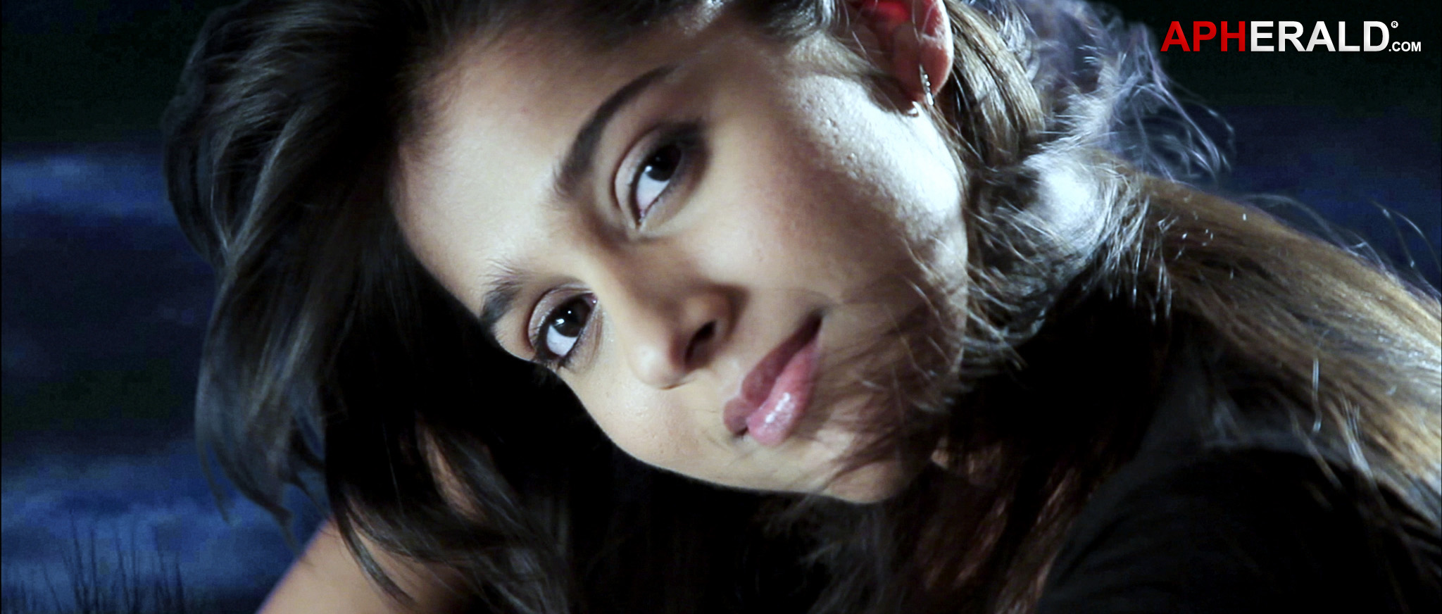 Login Hindi Movie Stills