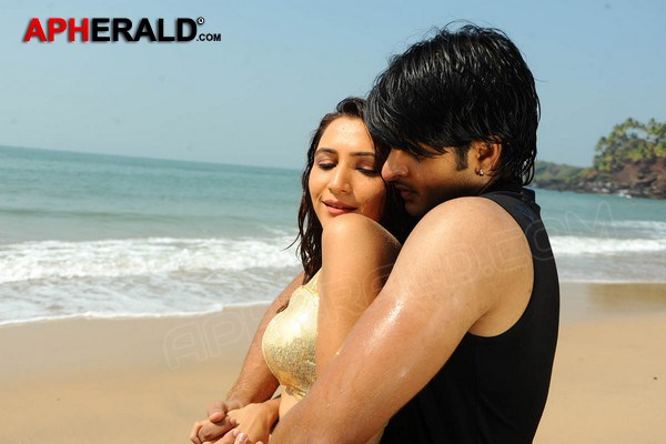 Love Touch Movie Latest Stills