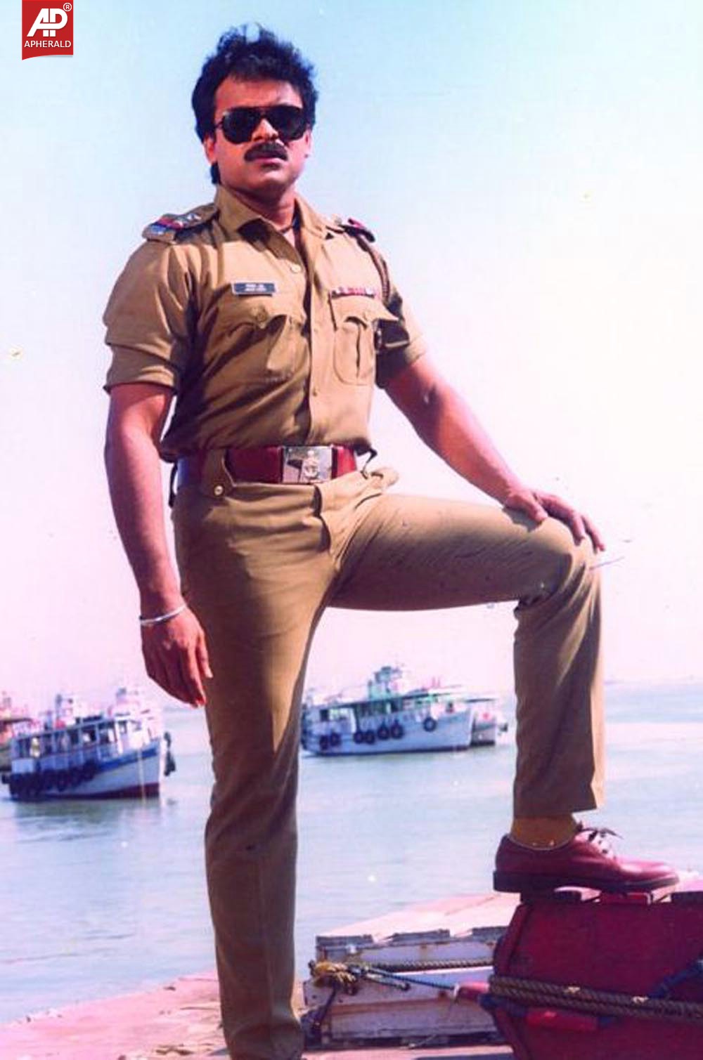 Megastar chiranjeevi rare stills