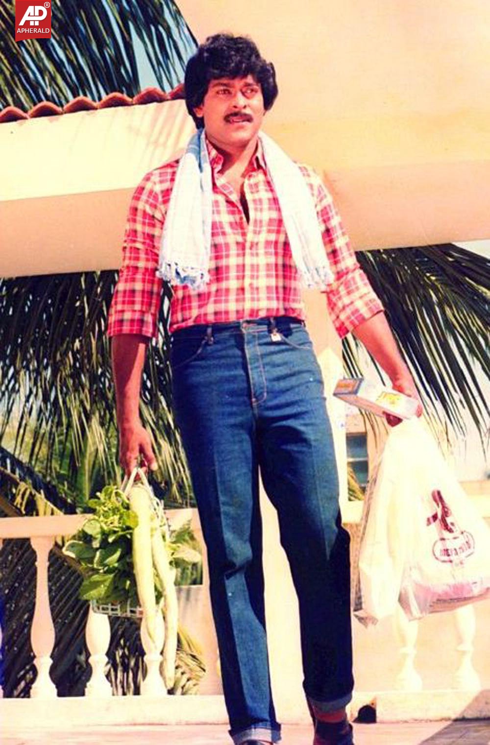 Megastar chiranjeevi rare stills