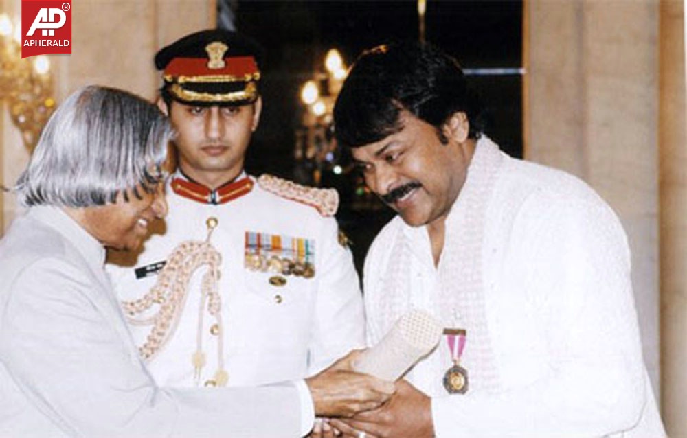 Megastar chiranjeevi rare stills