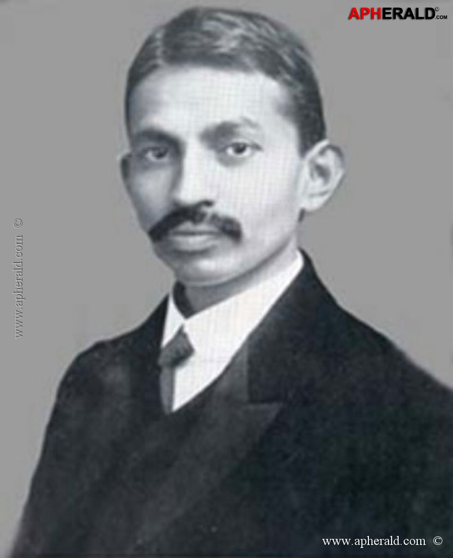 Mohandas Karamchand Gandhi Rare Pics