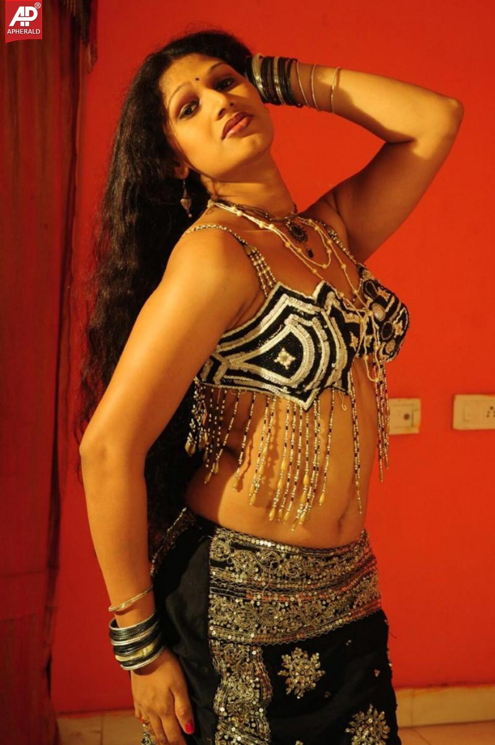 O Aunty Katha Movie Hot Stills