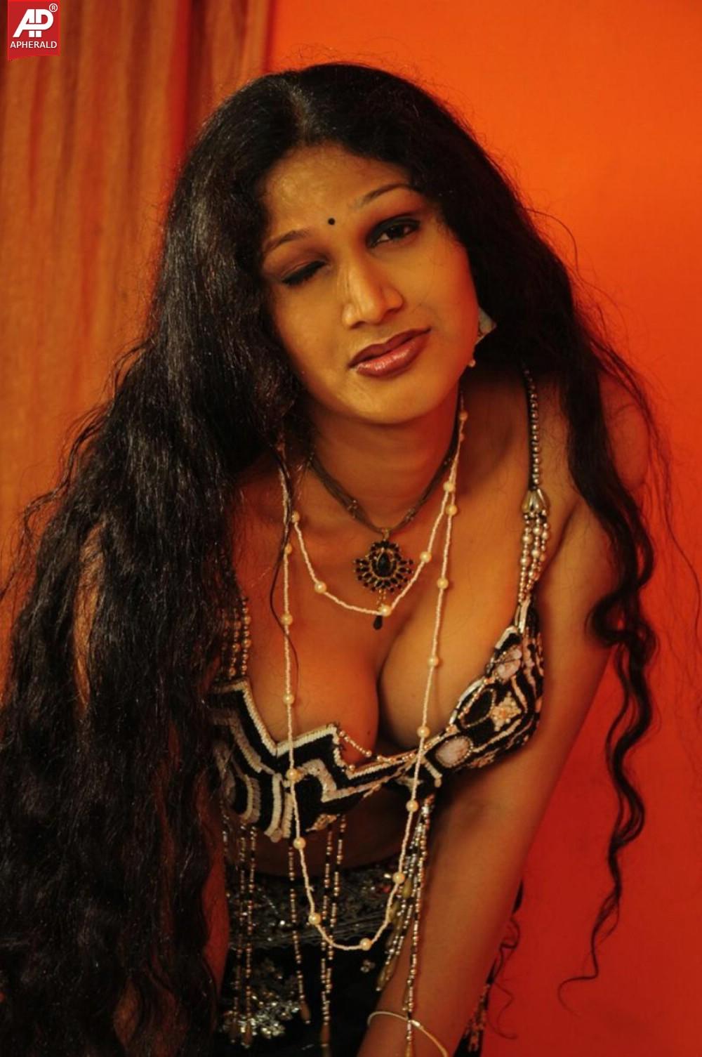 O Aunty Katha Movie Hot Stills