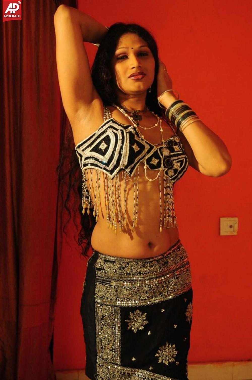 O Aunty Katha Movie Hot Stills