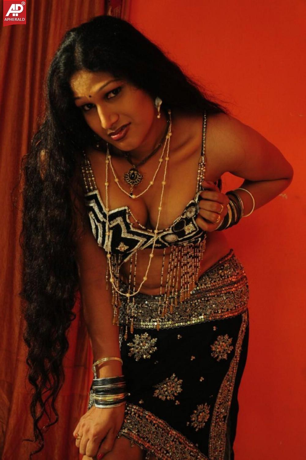 O Aunty Katha Movie Hot Stills