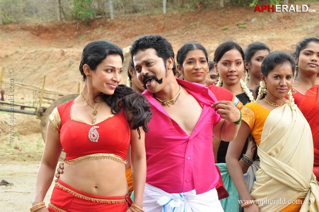 Paravai Tamil Movie Spicy Stills