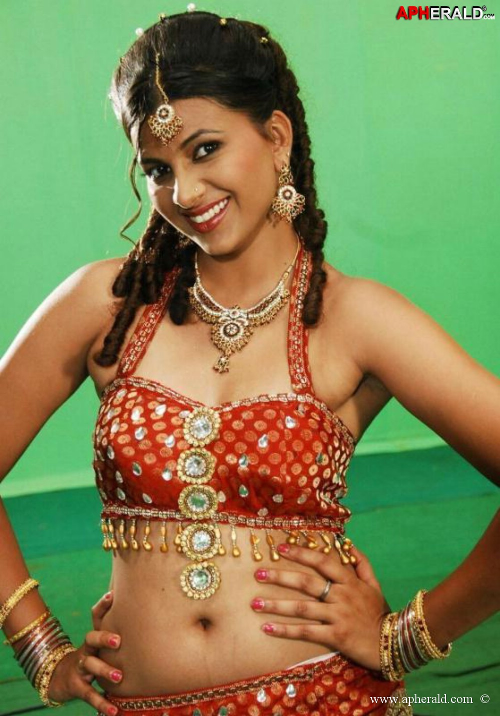 Parvathipuram Hot Telugu Movie Pics