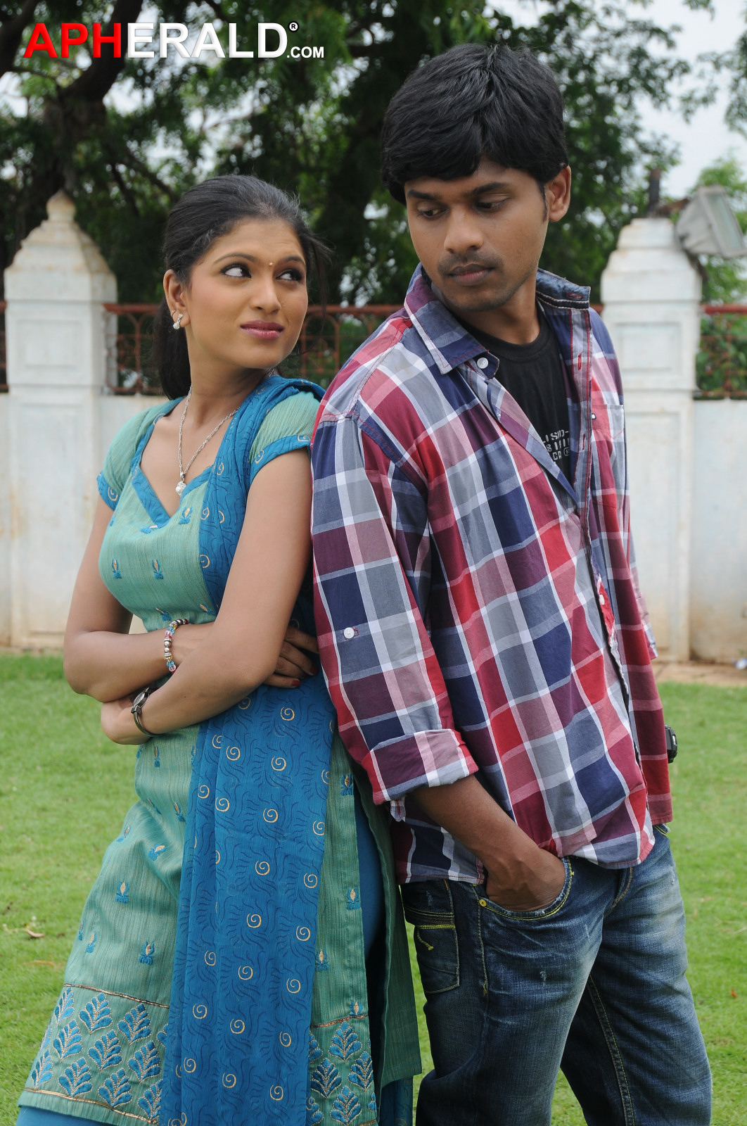 Putukku Jara Jara Dubukku Me Movie Stills