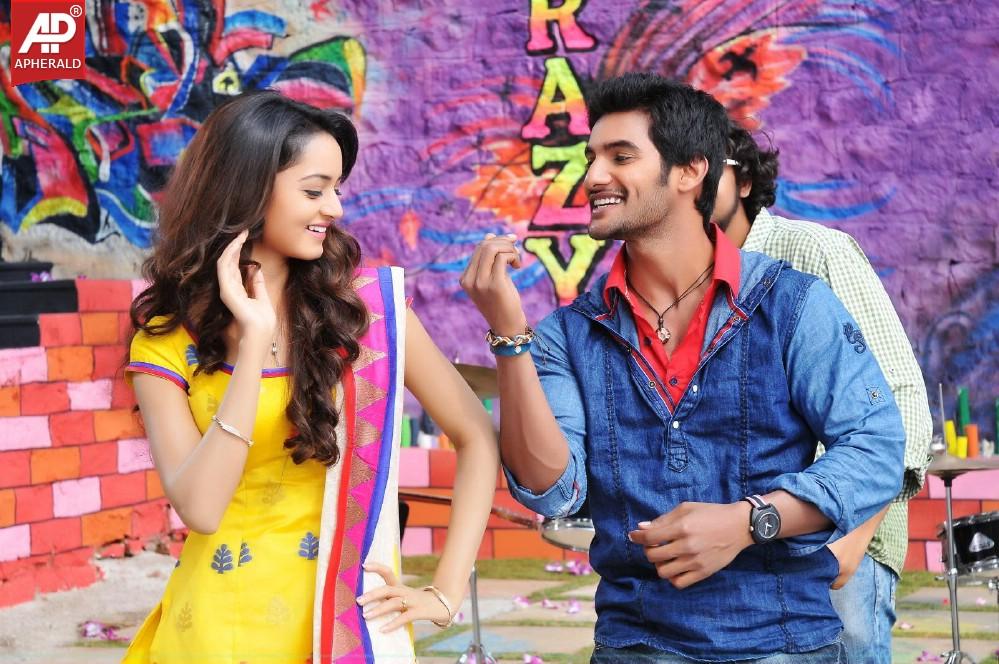 Pyar Mein Padipoyane Working Stills