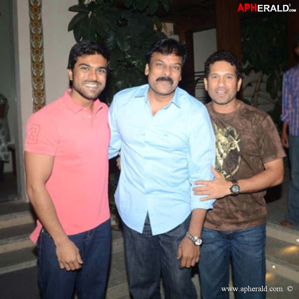 ram charan chiranjeevi unseen pics