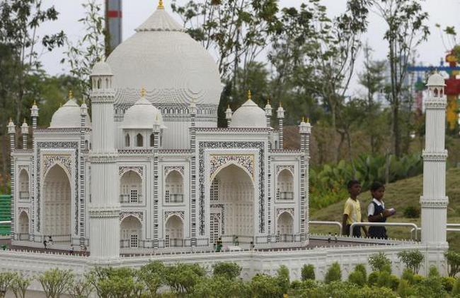 Replicas Of Taj Mahal Around The World