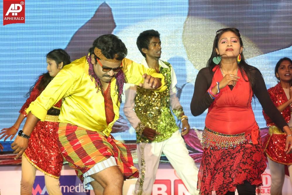 Sampoornesh Babu Dance Performance