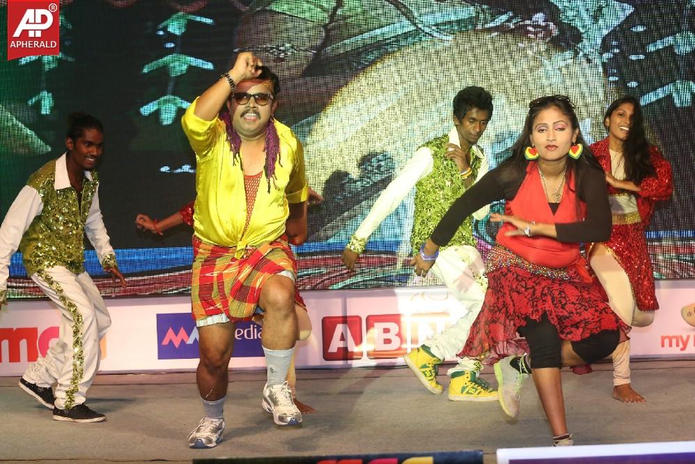 Sampoornesh Babu Dance Performance