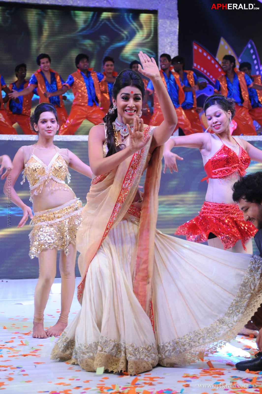 Shriya Dance at Tollywood Channel Launch