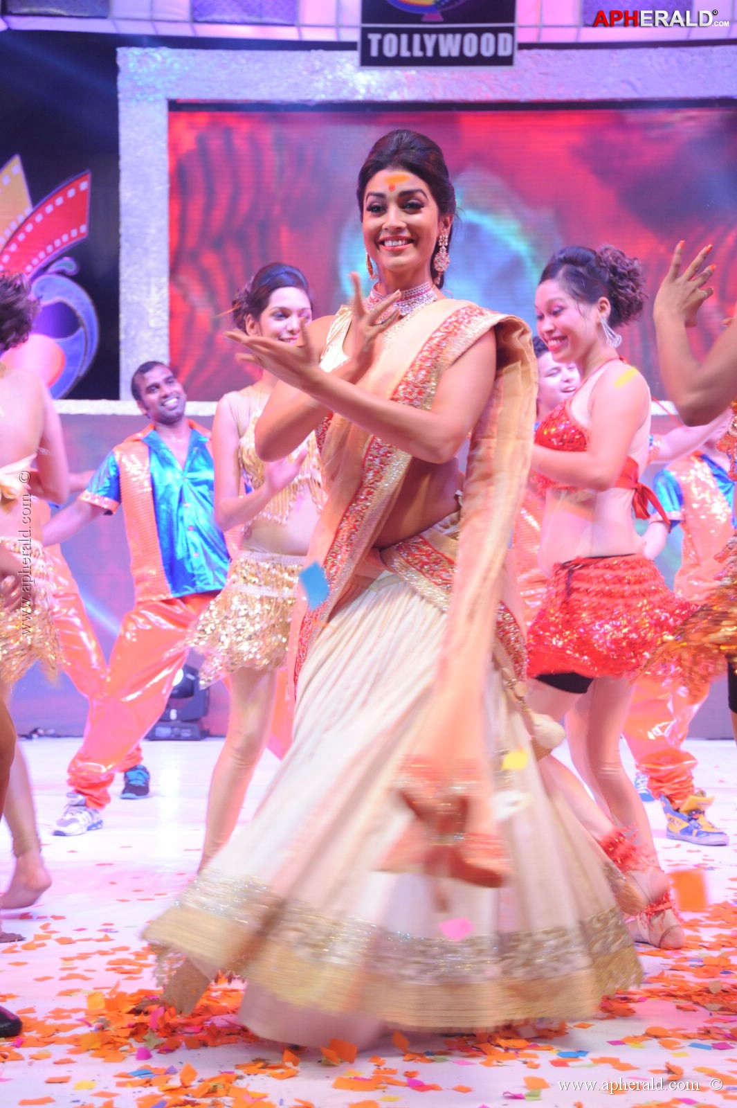 Shriya Dance at Tollywood Channel Launch