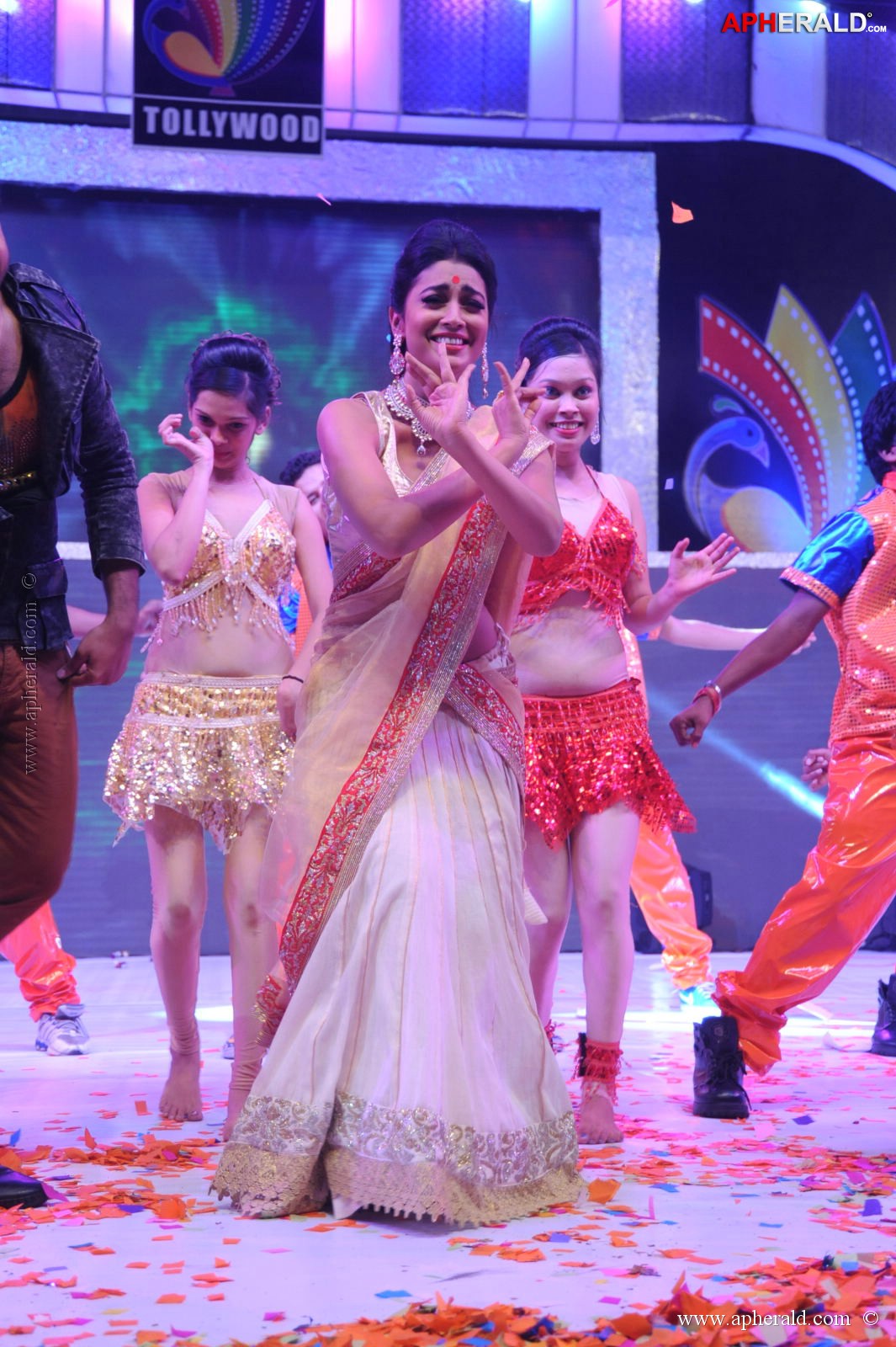 Shriya Dance at Tollywood Channel Launch