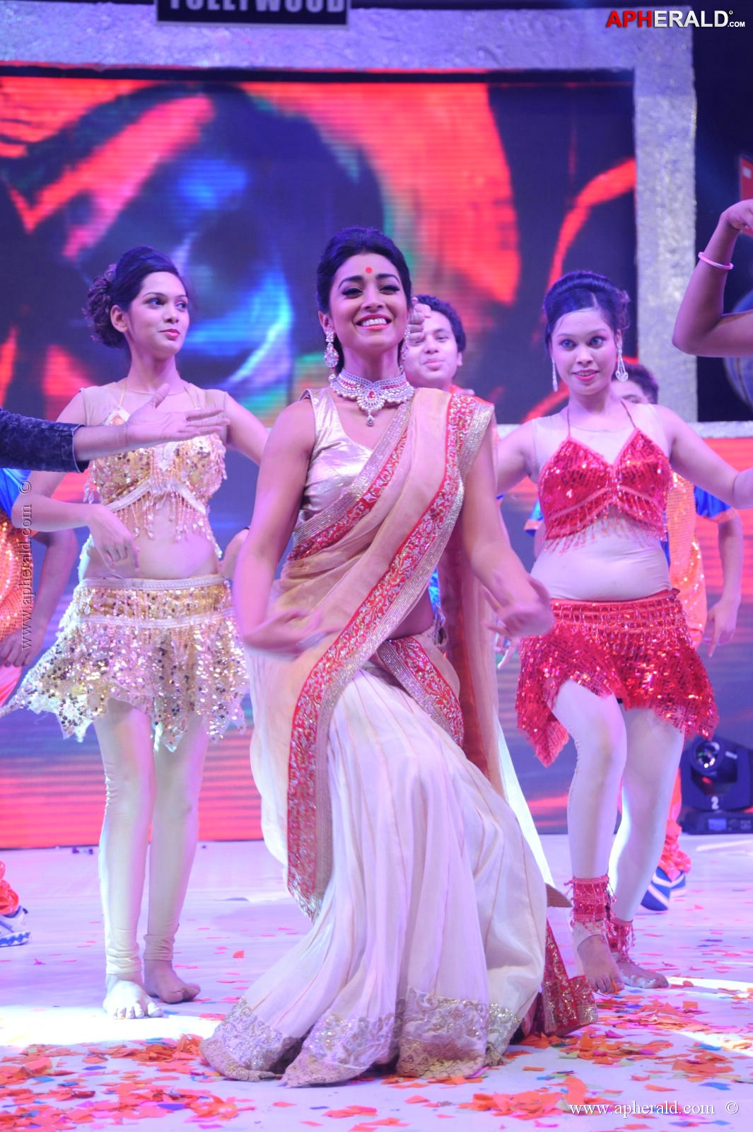 Shriya Dance at Tollywood Channel Launch