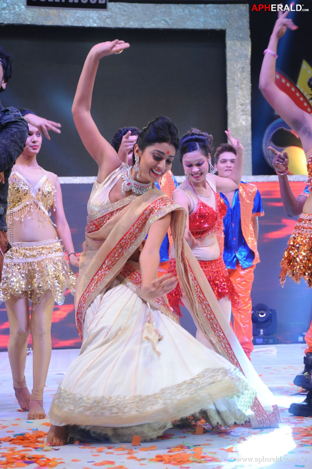 Shriya Dance at Tollywood Channel Launch