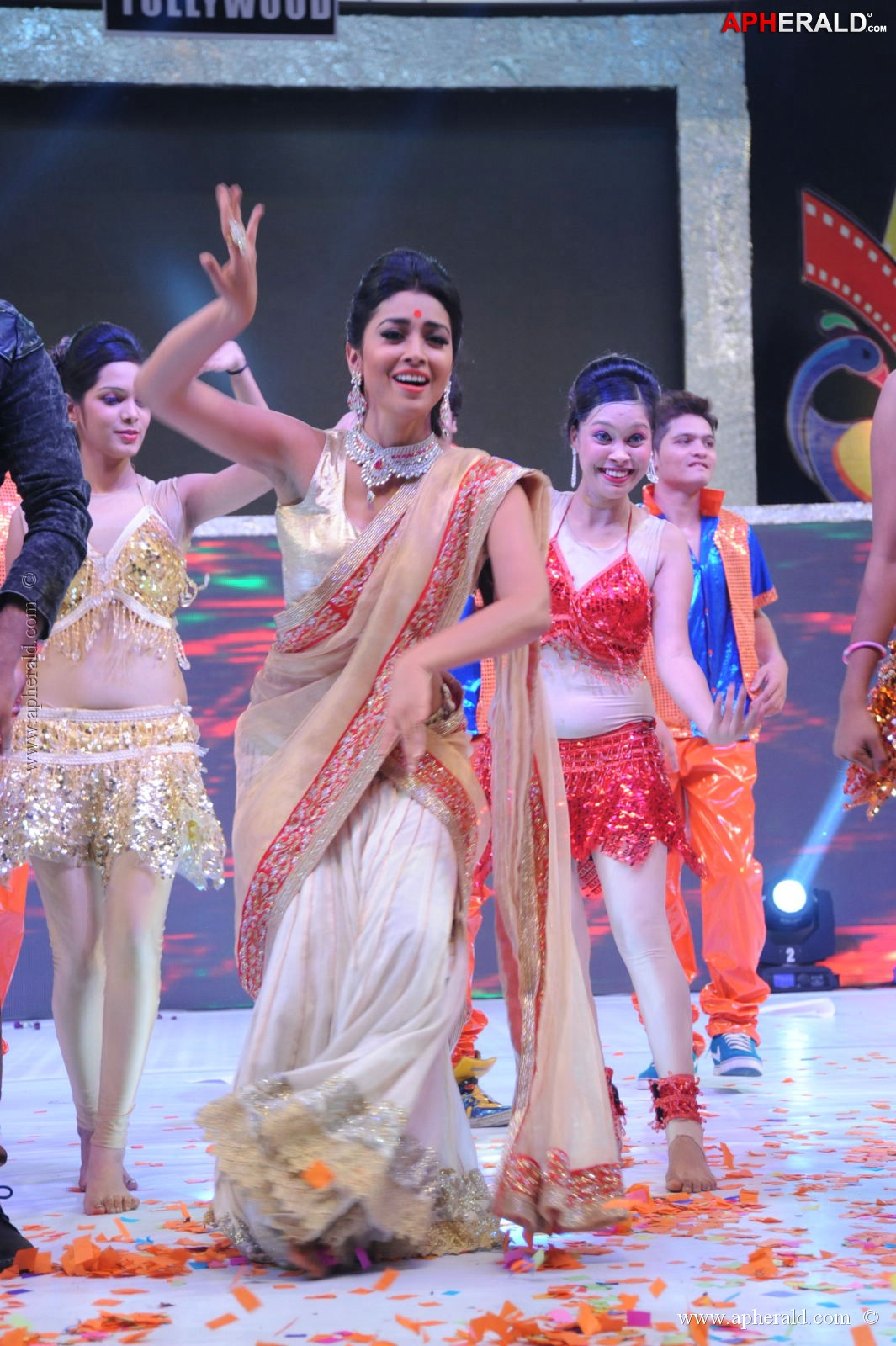 Shriya Dance at Tollywood Channel Launch