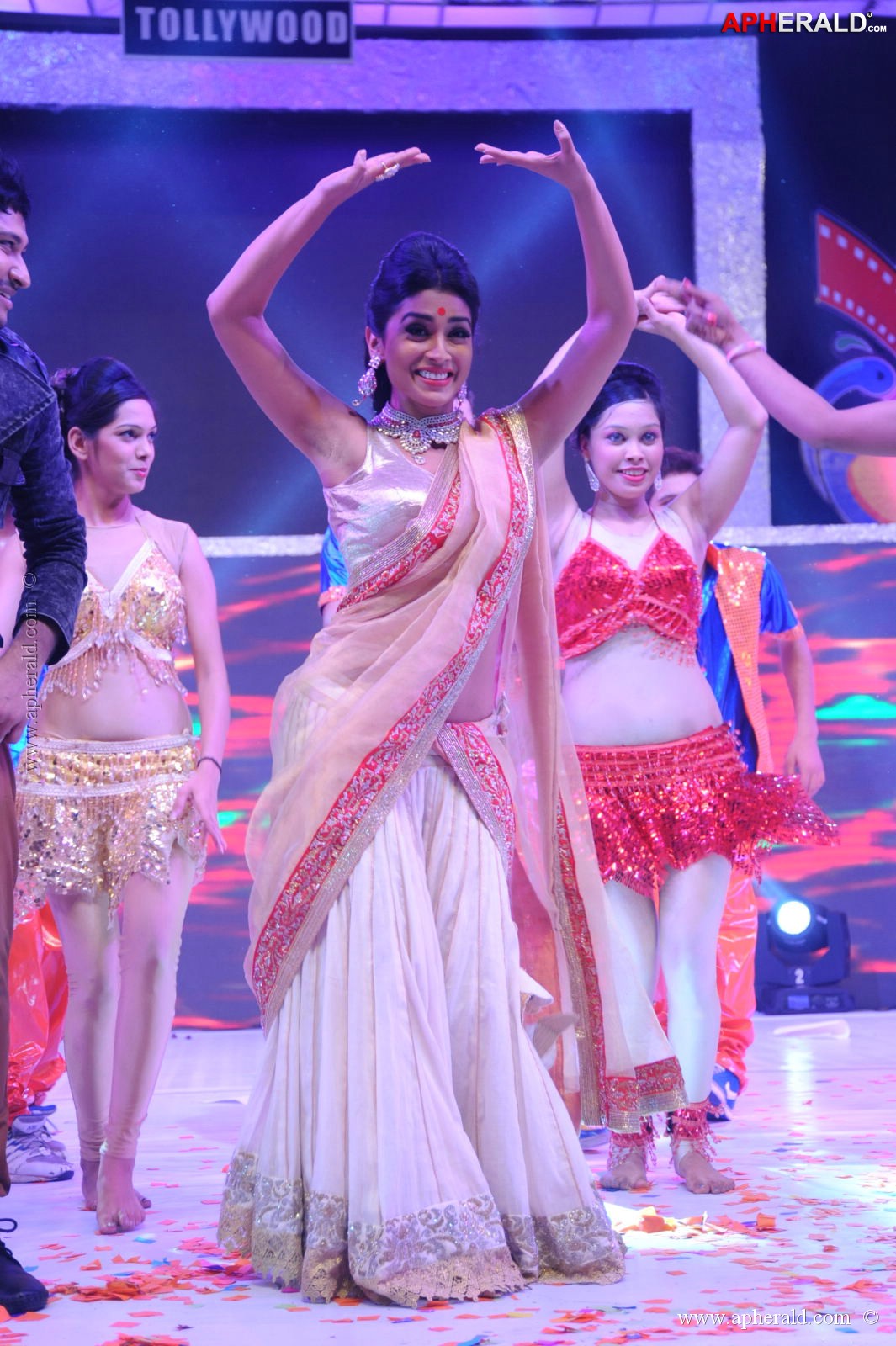 Shriya Dance at Tollywood Channel Launch