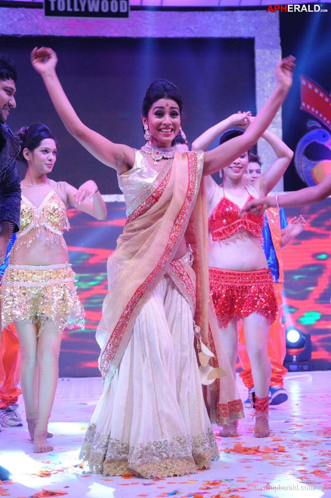 Shriya Dance at Tollywood Channel Launch