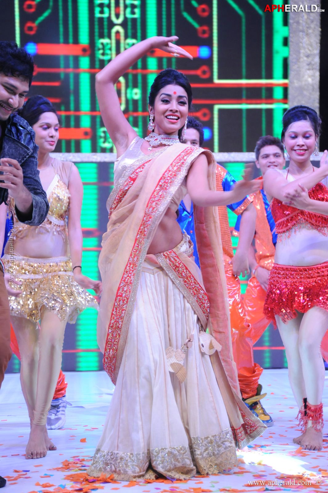 Shriya Dance at Tollywood Channel Launch