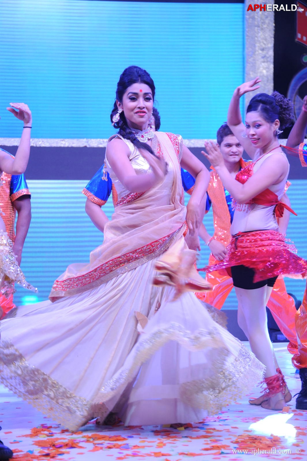 Shriya Dance at Tollywood Channel Launch