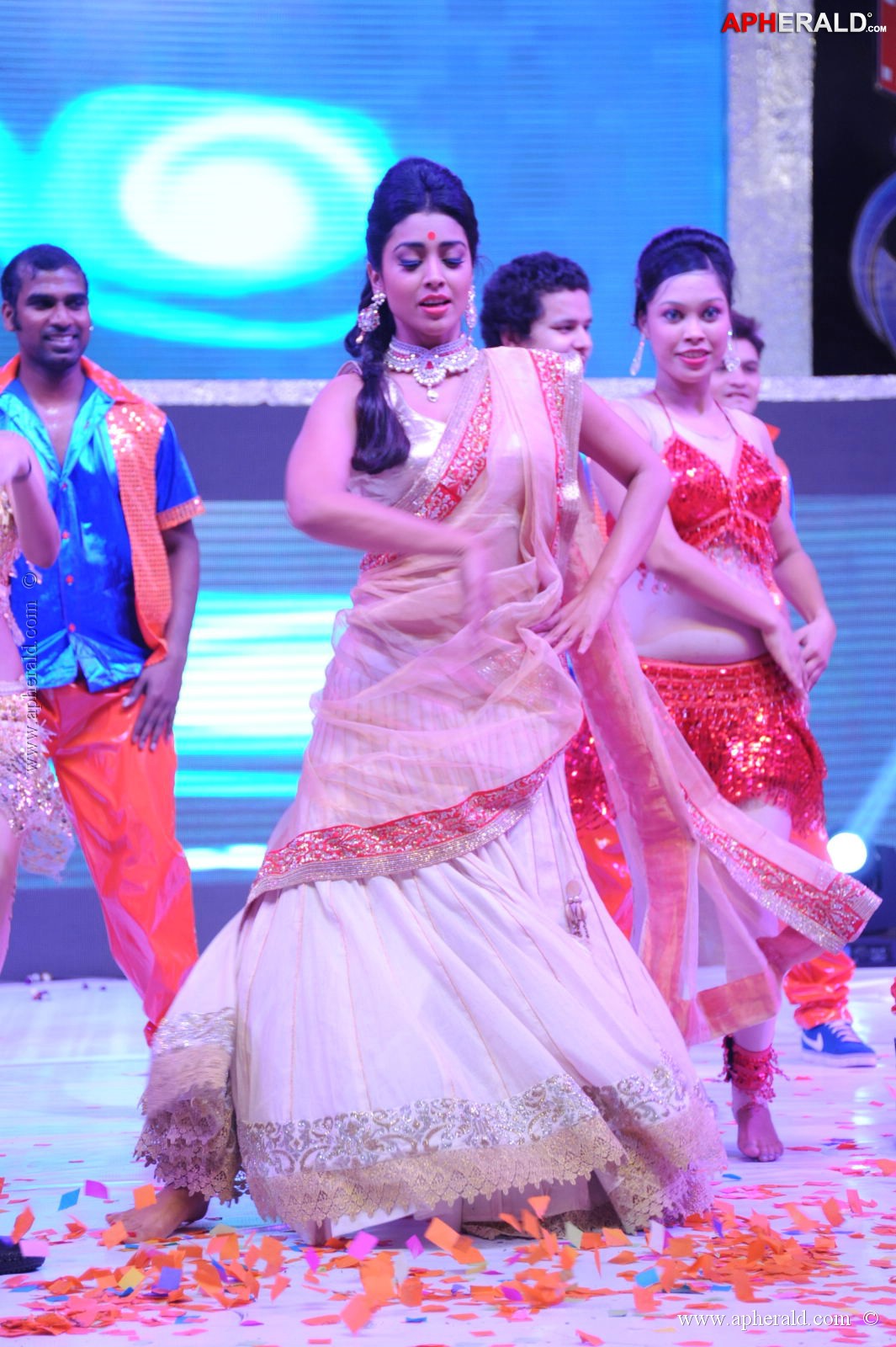 Shriya Dance at Tollywood Channel Launch