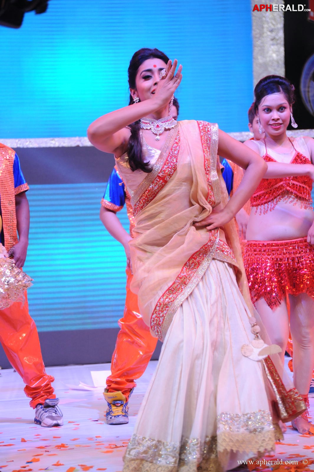 Shriya Dance at Tollywood Channel Launch